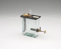 FK 1002
<br/>
Elektrolytische stroomonderbreker, naar Wehnelt
<br/>
<em>J. Van Waveren, Haarlem</em>